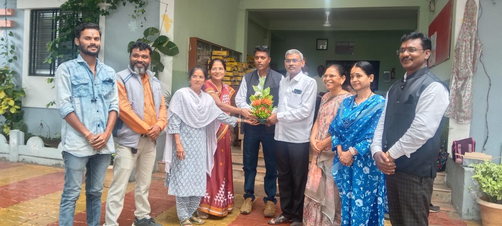 पत्रकार गणेश निकम यांचा वाढदिवस उत्साहात साजरा