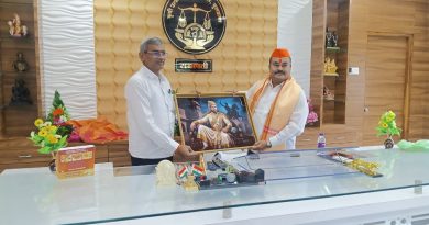 जालिंदर बुधवत यांची जिल्हा मध्यवर्ती सहकारी बँकेच्या संचालकपदी बिनविरोध निवड जालिंदर बुधवत यांची जिल्हा मध्यवर्ती सहकारी बँकेच्या संचालकपदी बिनविरोध निवड