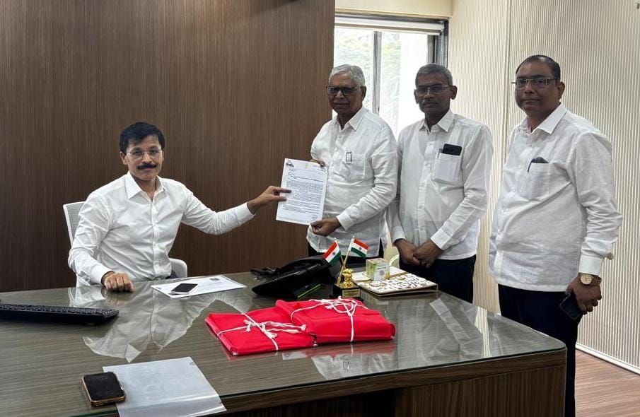 मुख्याध्यापकांना ‘खाद्य व्यावसायिक’ नोंदणीची सक्ती रद्द करा